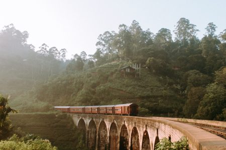 Train over nine arches bridge